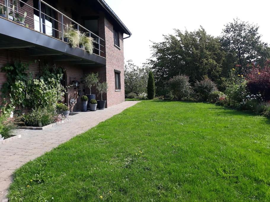 Studio Au Jardin Fleuri Вервье Экстерьер фото